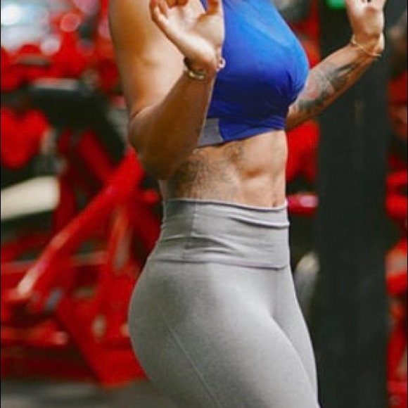 Meet your Posher, Angelica - Picture 12 of 15